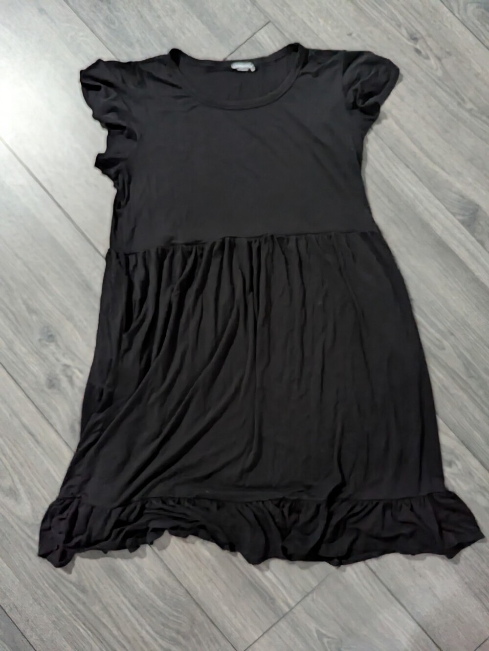 HEIMISH USA Black Short Sleeve Ruffle Hem Women's Dress Size M